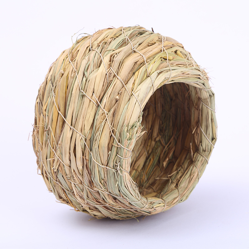 Manufacturer wholesale straw bird nests, rutin, chicken, budgerigar, hamster nests, grass nests, civilian bird's nests, small bird supplies, straw mats