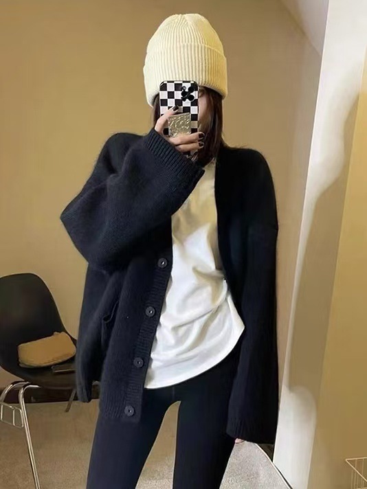 韩版简约V领口袋毛衣外套女秋冬宽松大版开衫显瘦百搭软糯针织衫|undefined