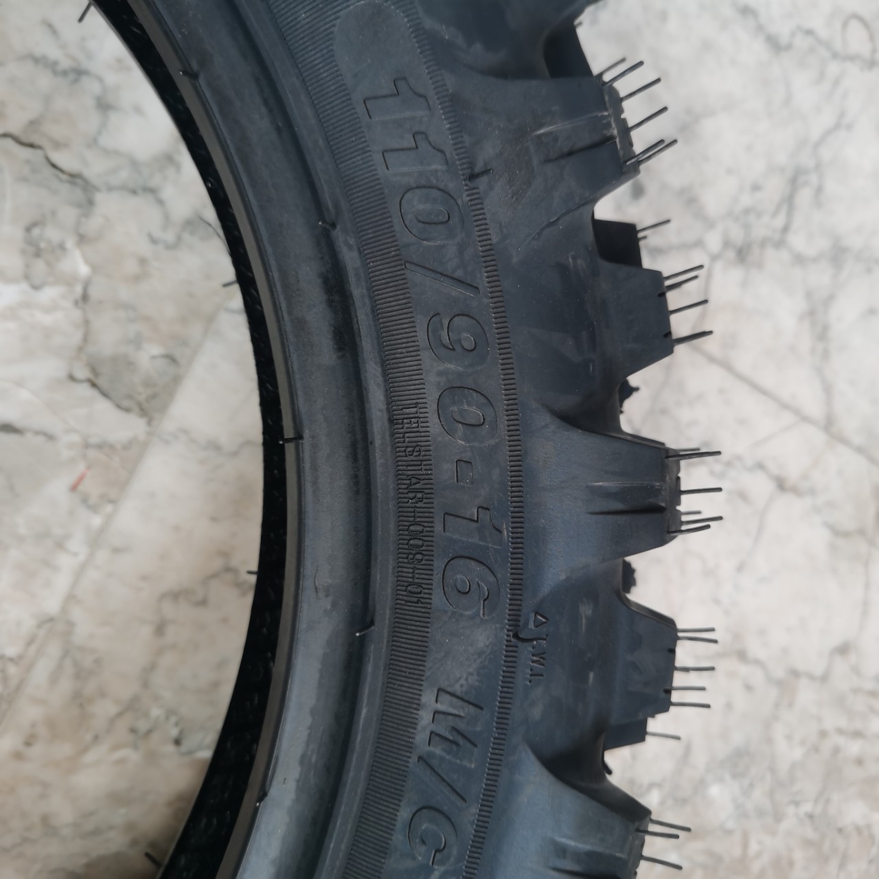 Factory Direct Delivery Off-Road Motorcycle Tire 110/90-16 Mountain Tread Deepened Outer Tire