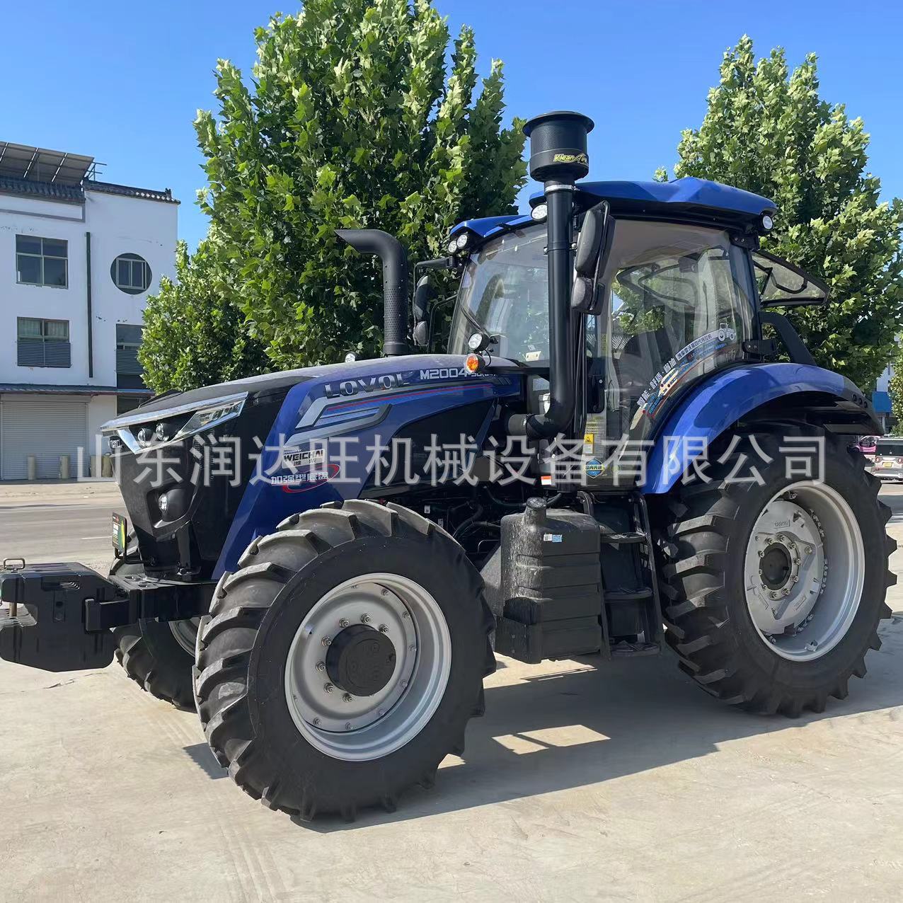 24+8爬行档雷沃200马力拖拉机 水旱两用四驱轮式拖拉机TC大桥车