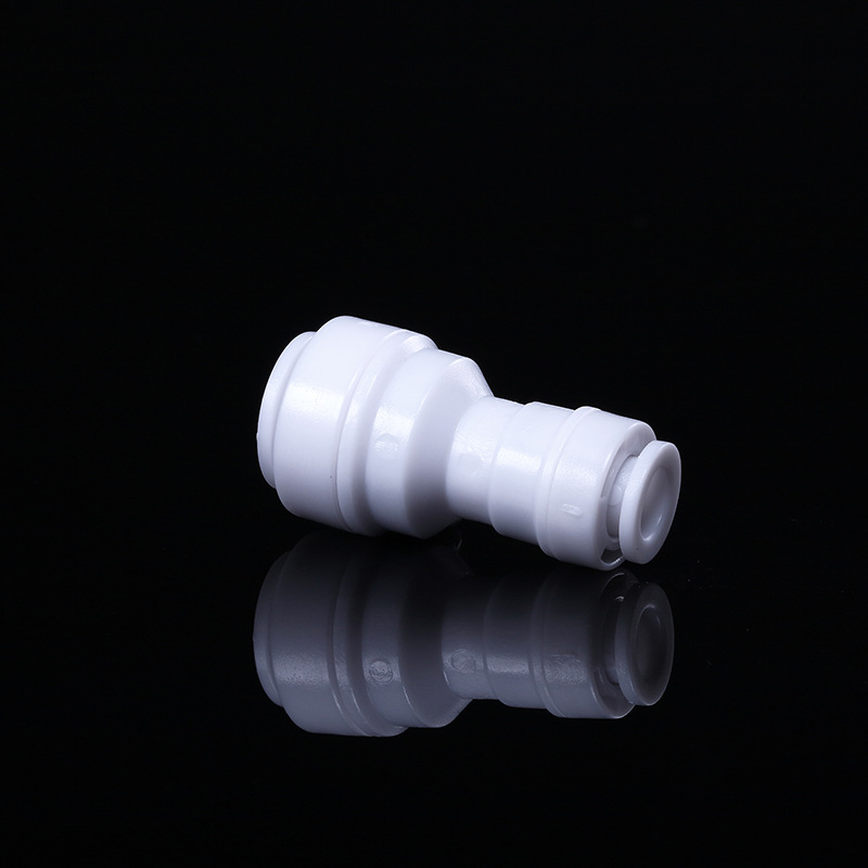 Conector de conversión de purificador de agua de paso recto 2 minutos a su vez Tubo de 3 minutos Filtro de paso recto Conector de 3 minutos Accesorios de la máquina de agua potable directa