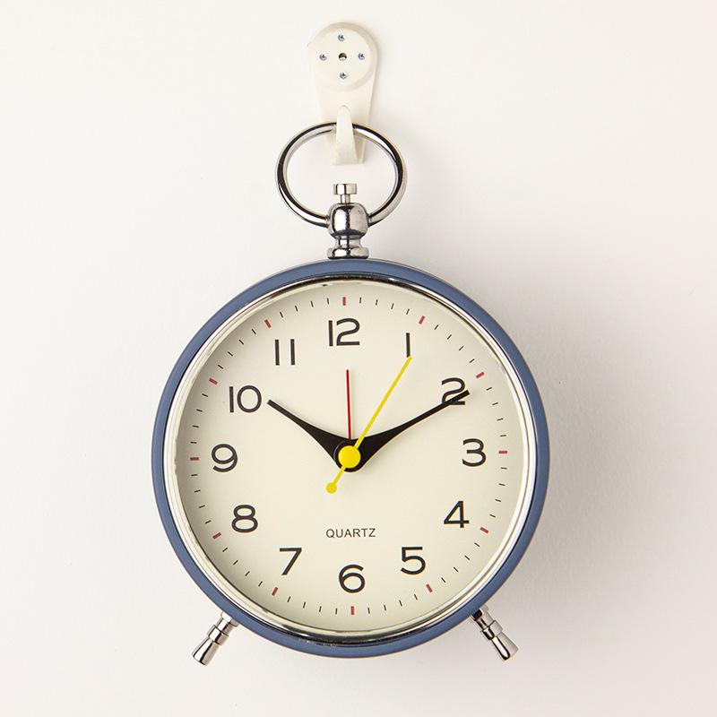 Reloj de noche de estilo europeo simple para estudiantes reloj de alarma pequeño luminoso para niños y niñas dormitorio cabecera barrido segundos mudo pequeño reloj de alarma