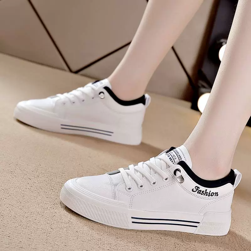 White sneakers, white shoes, breathable sports shoes for leisure, for running, soft sole