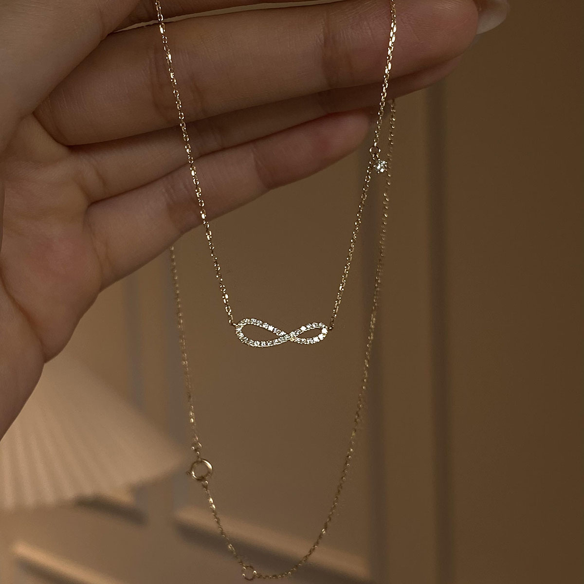 Full Diamond Infinity Symbol Möbius Ring Necklace 2026 New Model Light Luxury Exquisite Niche Design Customized Clavicle Chain