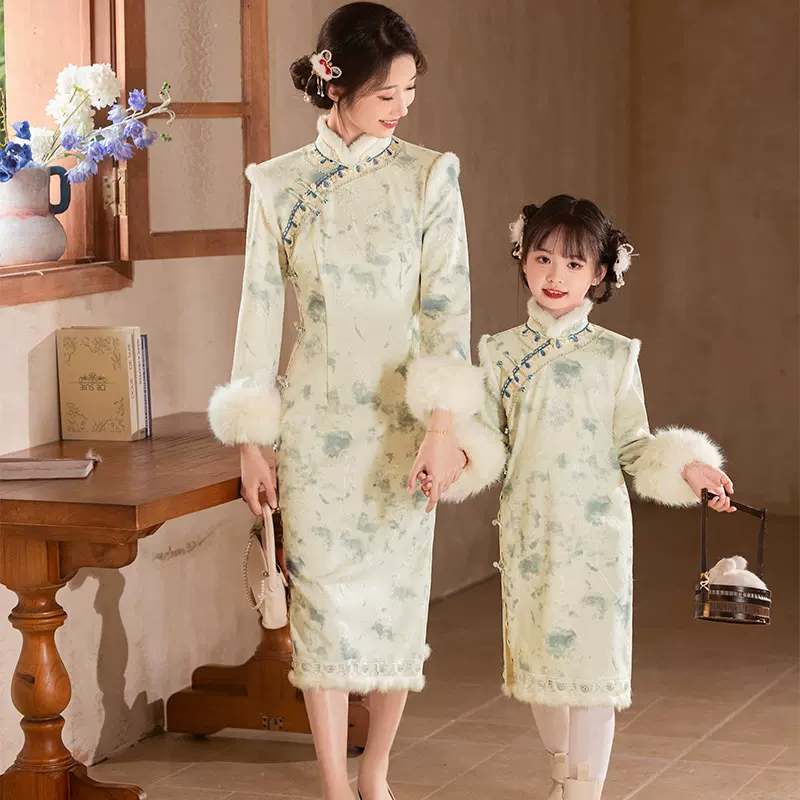 小女孩新中式旗袍2024新款秋冬国风女童亲子装母女改良连衣裙加厚
