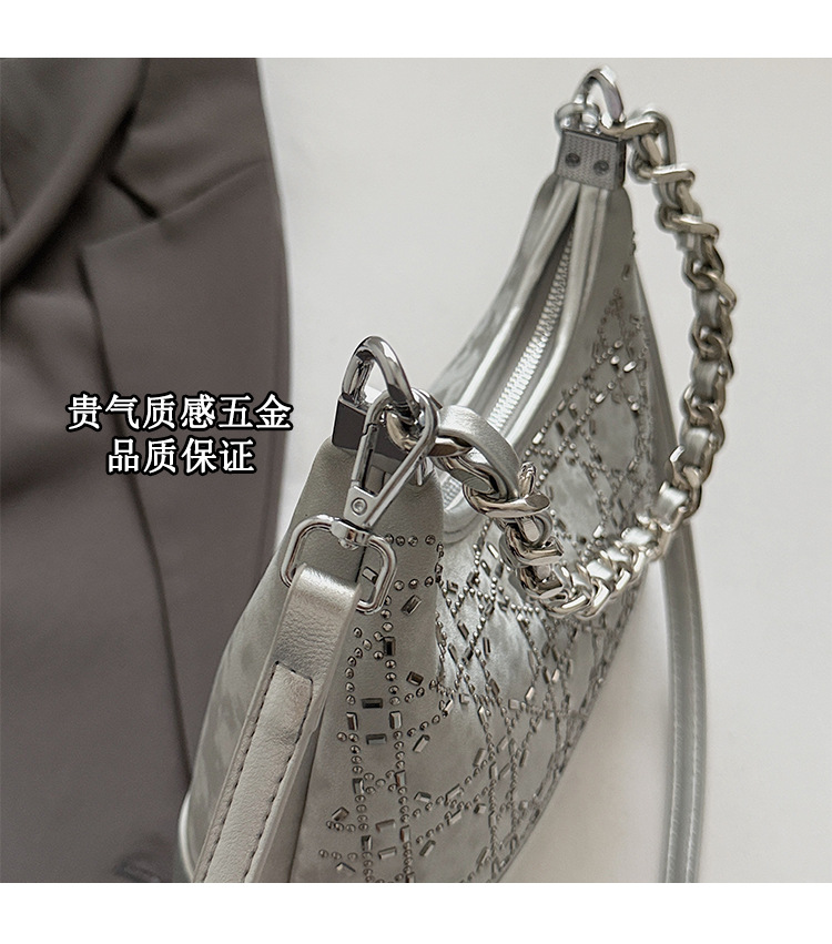 Trendy and stylish underarm bag for women 2025 summer new versatile and fashionable single-shoulder bag, chain denim crossbody bag Application Scenario