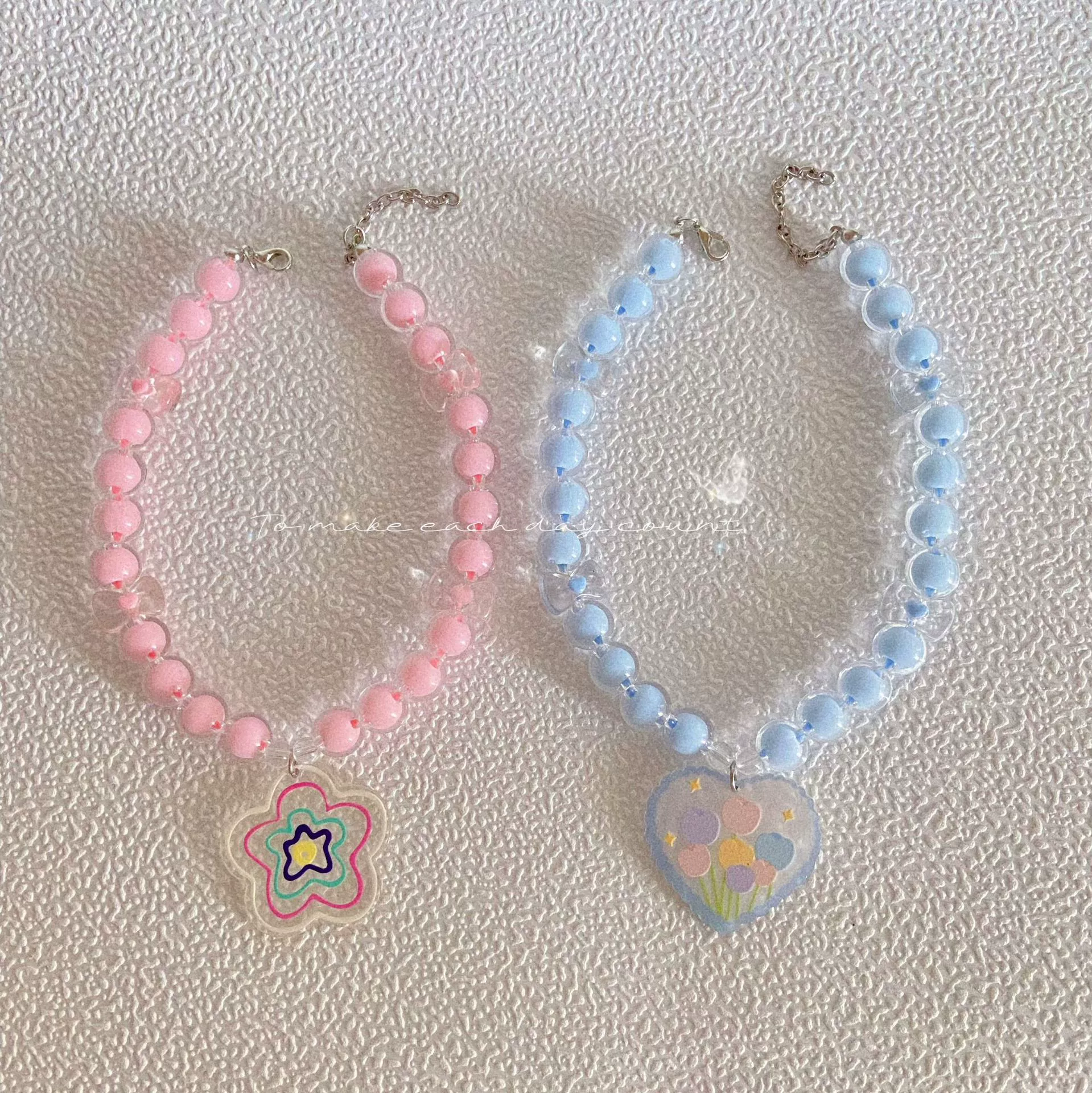 Новый милый ошейник для домашних животных, прозрачный средний цвет, ожерелье из бисера для кошек, собак, щенков, кулон с героями мультфильмов, аксессуары принцессы