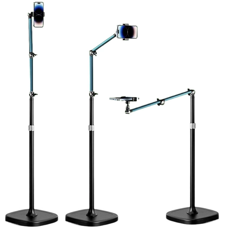 Мобильный телефон в прямом эфире заполняет кронштейн для фотосъемки