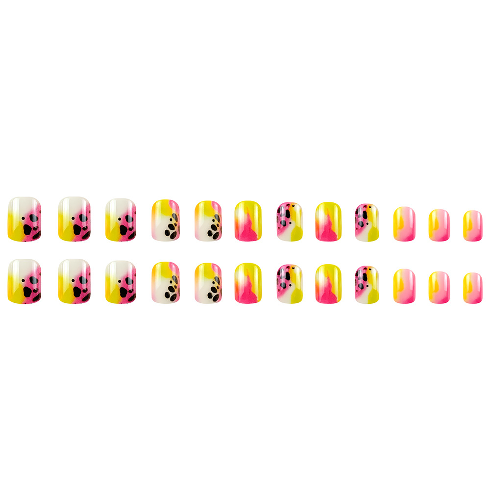 Nuevo producto 24 piezas de uñas de uñas con estampado de leopardo de moda, parche de uñas degradado en polvo amarillo, uñas portátiles de venta caliente transfronterizas terminadas