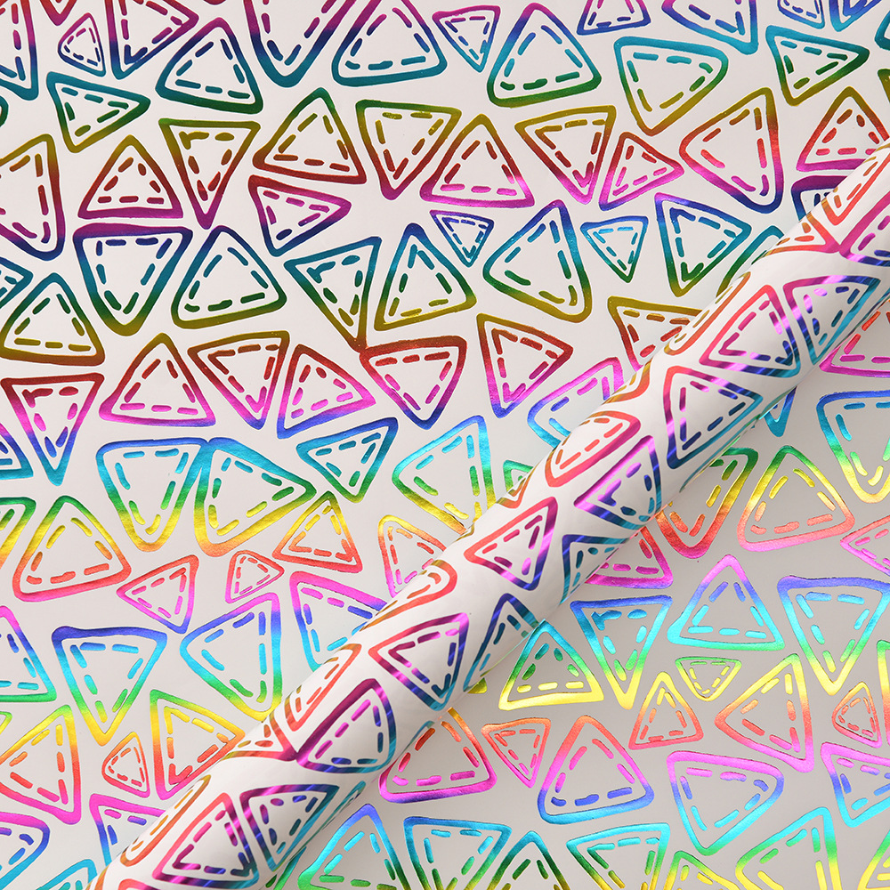 Triángulo; 50x70cm