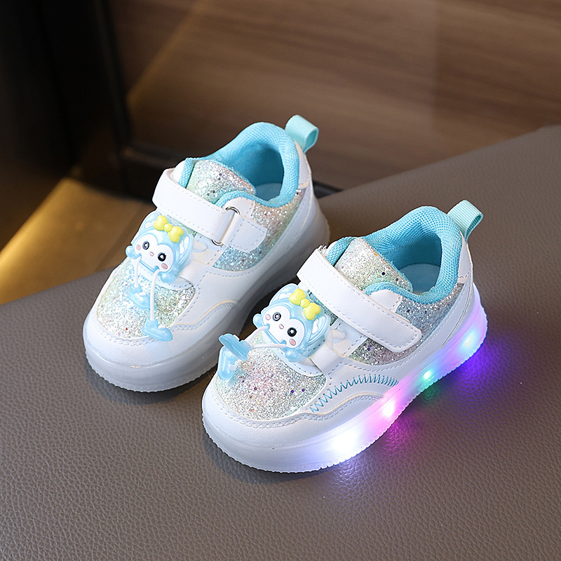 女童亮片发光板鞋2025春季新款儿童闪灯休闲鞋宝宝软底防滑学步鞋