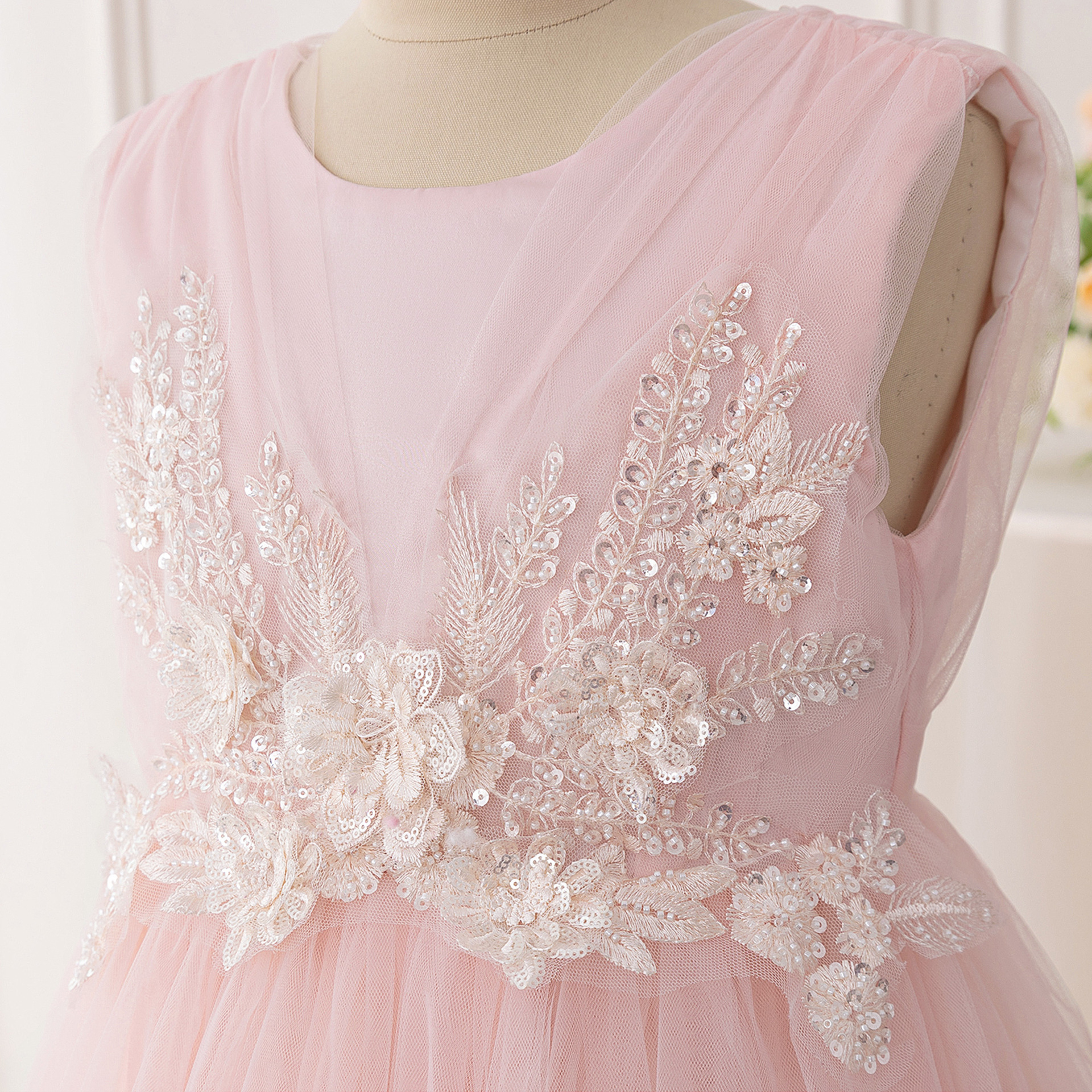 Nuevo vestido de noche para niños de cintura alta vestido bordado sin mangas V-collar vestido de desfile vestido de niños