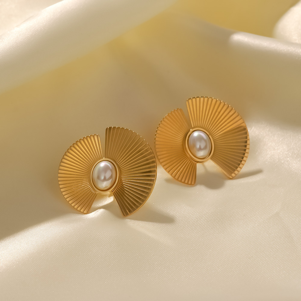Retro Geometric Sector Stainless Steel Pearl Plating Ear Studs 1 Pair