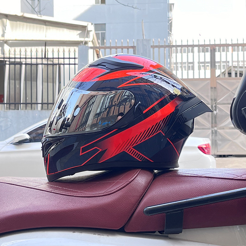 El casco completo del casco de la cola grande de la motocicleta Jiekai se puede instalar con auriculares Bluetooth