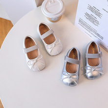 女童皮鞋女宝宝公主鞋2025春秋新款软底芭蕾鞋小童单鞋儿童演出鞋