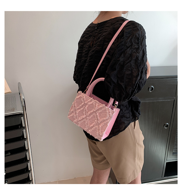 Women's Small Pu Leather Solid Color Basic Square Zipper Shoulder Bag Handbag Crossbody Bag display picture 1