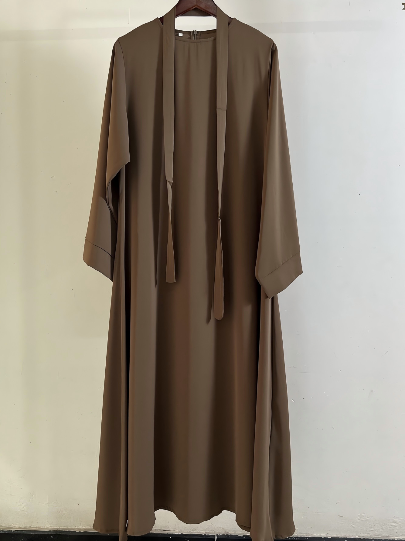 Elegant Maxi Dress for Women Long Sleeve Lightweight Chiffon Evening Gown Flattering Design Flowy Party Dress_ecoleips.com
