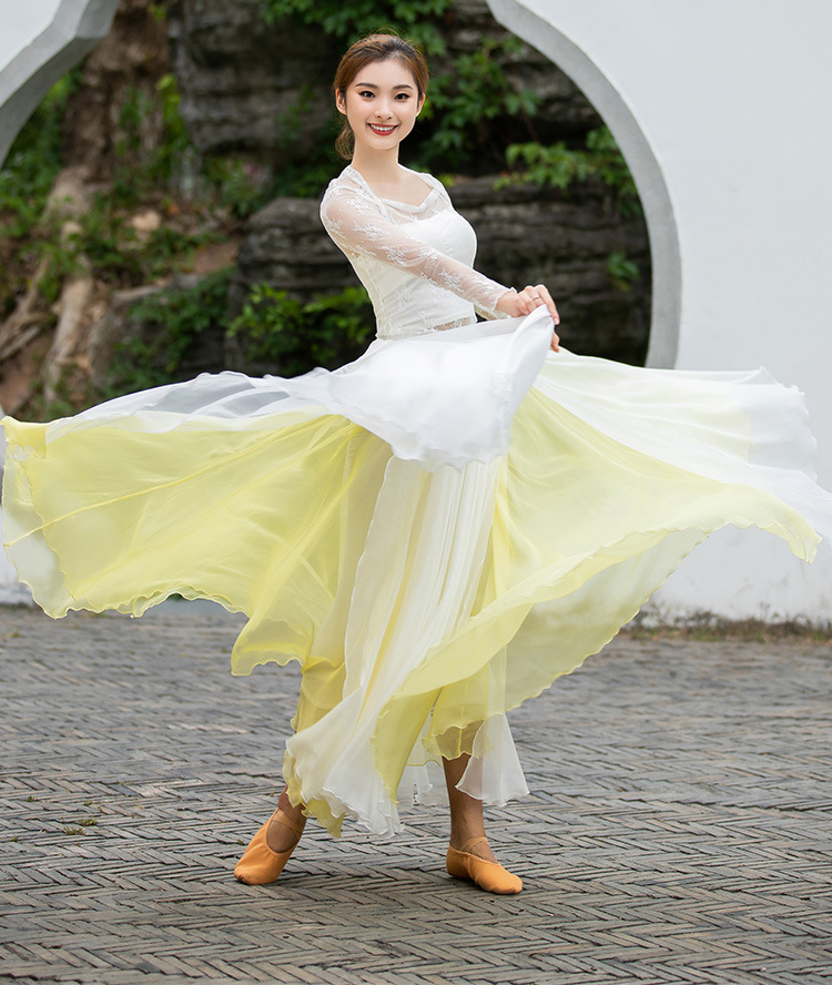 Classic modern ethnic skirt