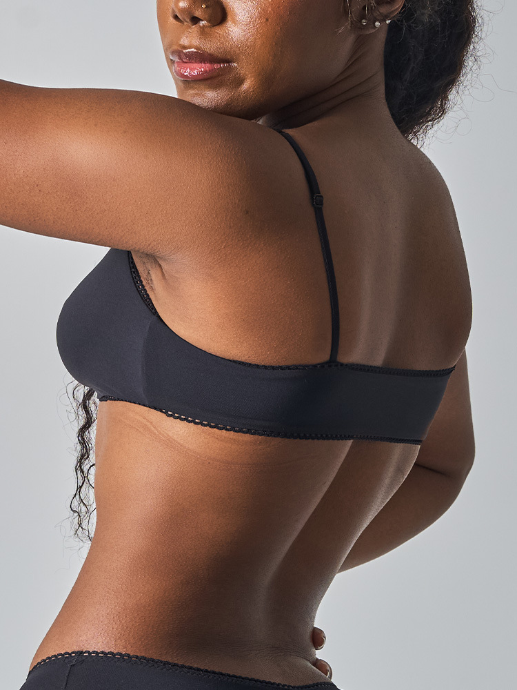 Slip francese in pizzo con volant intimo donna elegante traspirante_voghion.com