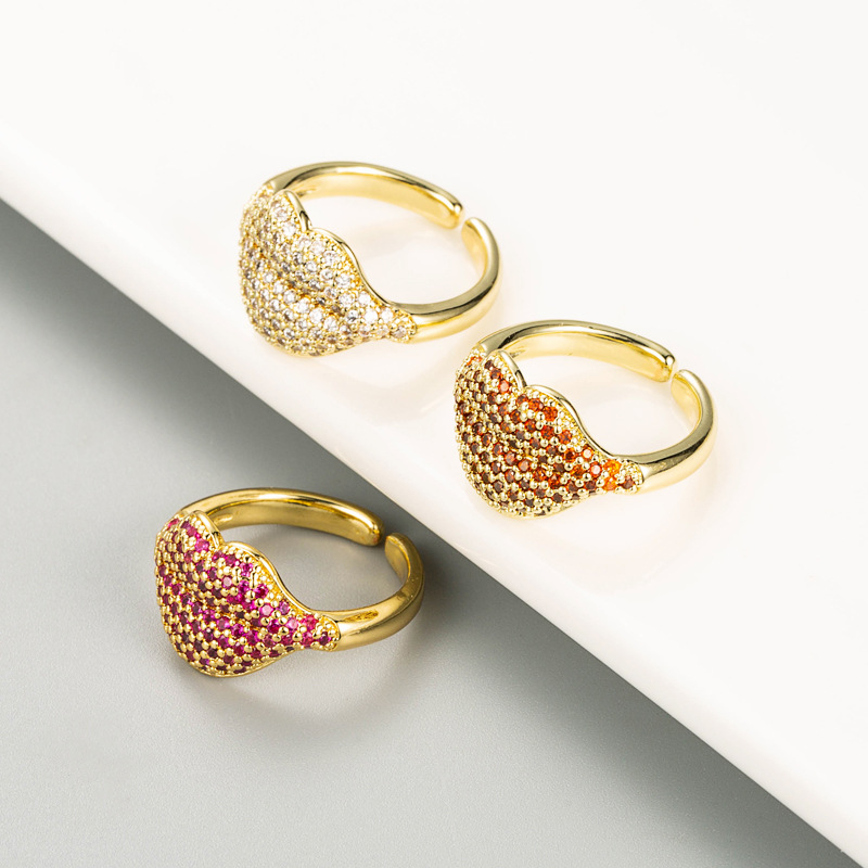 Mode Kupfer Vergoldete Mikro-eingelegte Zirkon Lippenöffnung Paar Ring display picture 4