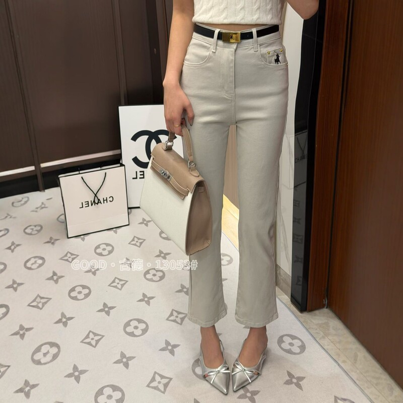 Black Petite Stretch Jeans for Women, New Spring and Autumn Style, Plus-Size High-Waisted Slimming Straight-Leg Cigarette Pants for Women Black Petite Stretch Jeans for Women, New Spring and Autumn Style, Plus-Size High-Waisted Slimming Straight-Leg Cigarette Pants for Women
