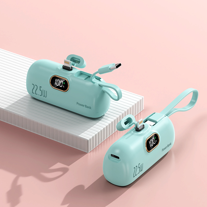 KC transfronterizo mini bolsillo portátil inalámbrico de carga rápida cápsula banco de energía 5000 mA pequeña energía móvil al por mayor