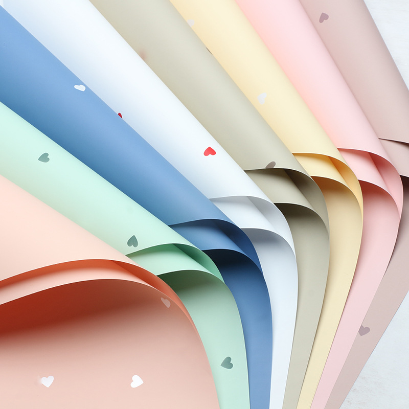 Huaxi cálido amor por el material de embalaje de ramo de flores de papel de embalaje impermeable florista material de ramo de flores