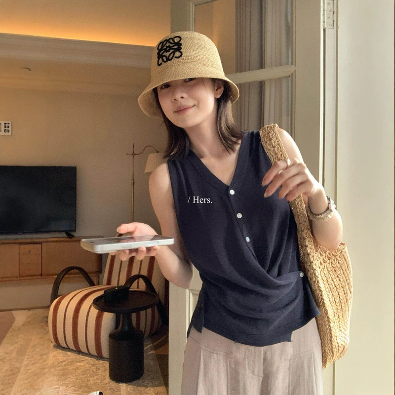 Hers Sweet Summer Korean Style Simple and Elegant Design Cross Side Button V-Neck Sleeveless Tank Top 08196