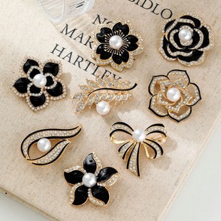 Tweed Style Brooch Black Rose High-End Camellia Red Corsage Women's Elegant Simple Clothes Suit Sweater Pin