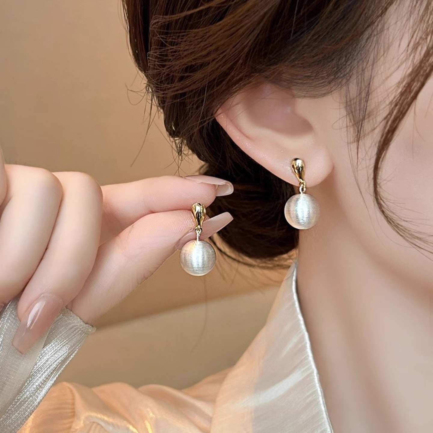 Pendientes de aleación moda coreana, estilo lujo ligero, ideales para puestos callejeros, mercado nocturno y ventas en vivo, al por mayor