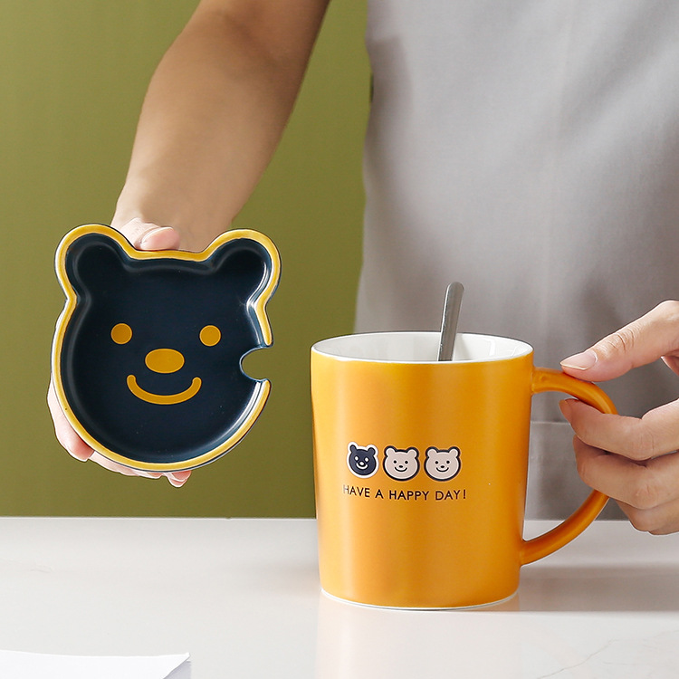 Taza de marca de alto valor con cucharas de tapa taza de cerámica de oficina taza de agua taza de café de pareja para hombres