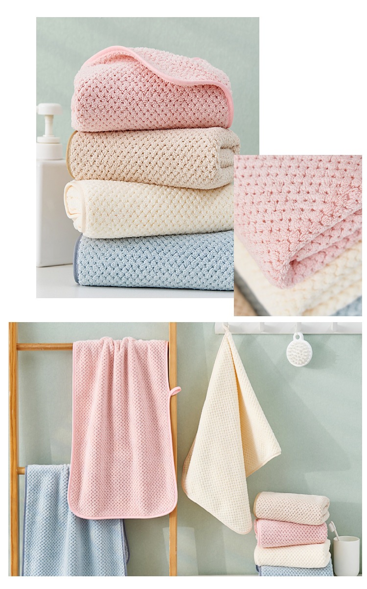 Coral Fleece Bath Towel Set 3 Piece Pineapple Lattice Pattern Absorbent Home Use 70x140cm Bath Towel in use