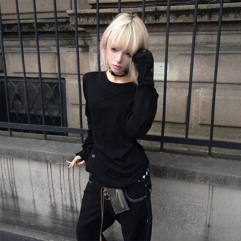 Y2K subculture black long-sleeve t-shirt for women, autumn base layer top, waist-cinching, straight shoulder, faux two-piece top, visual style