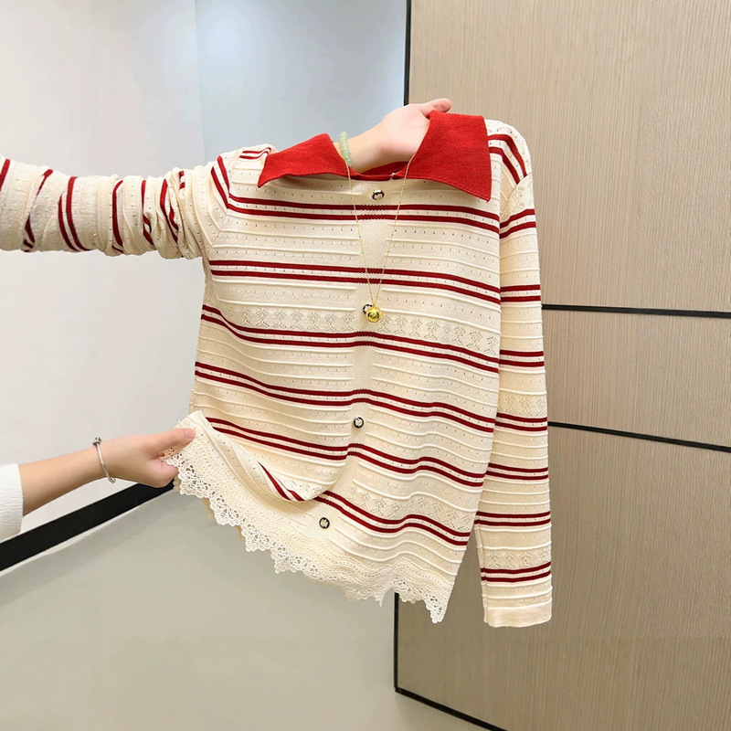 2026 Fall/Winter Ankara Red Polo Collar Striped Knit Sweater with Lace