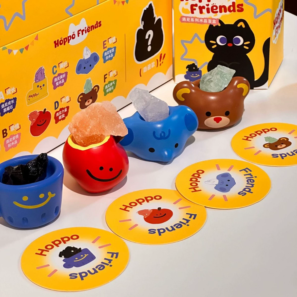 Соблюдающий стиль Xiaohongshu Hoppo Friends встречает кристаллическую подлинную слепую коробку в тренде настольные дофаминовые украшения