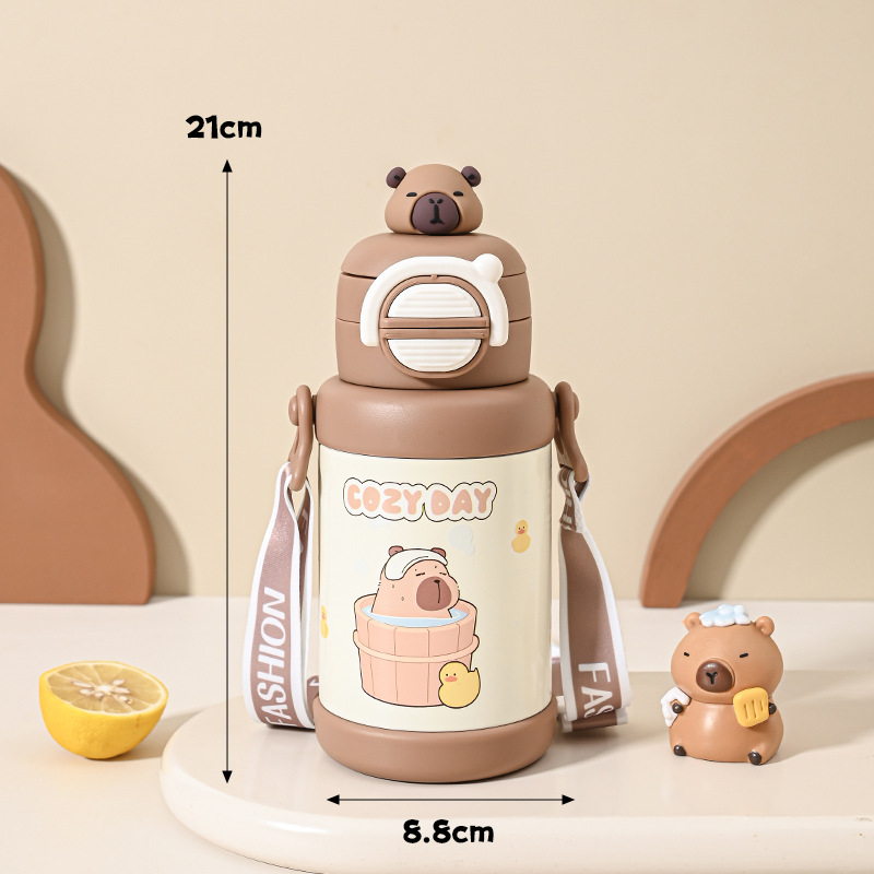 2025 Kapibara taza de calor para niños de alto valor facial, gran capacidad para llevar lindos tazas de agua portátiles