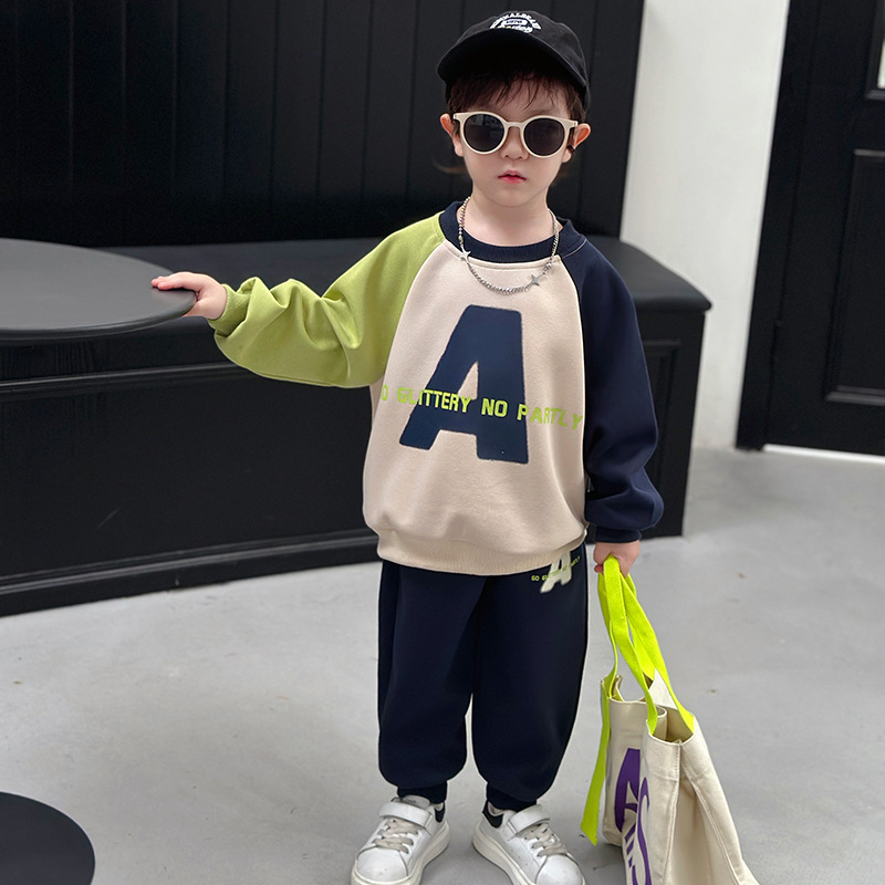 Dětské oblečení Malé a střední děti, ležérní volný módní top s písmeny, módní sada dvou sad_voghion.com