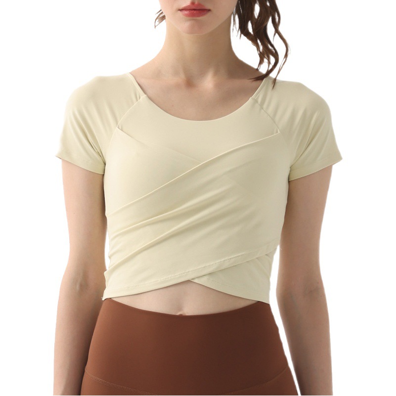 Top deportivo de yoga de verano con copas integradas para mujer, camiseta de manga corta profesional para correr con tacto de alta gama.