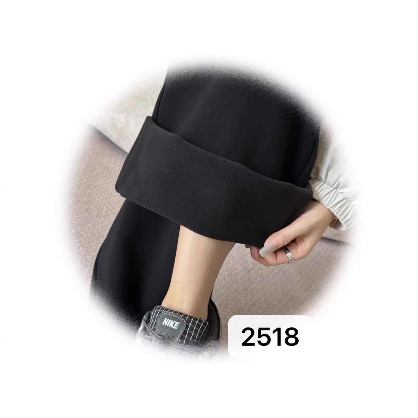 Autumn and Winter Velvet High-Waisted Women's Pants, Loose and Casual Maternity Pants, High Elasticity, Adjustable Elastic Waist 2518