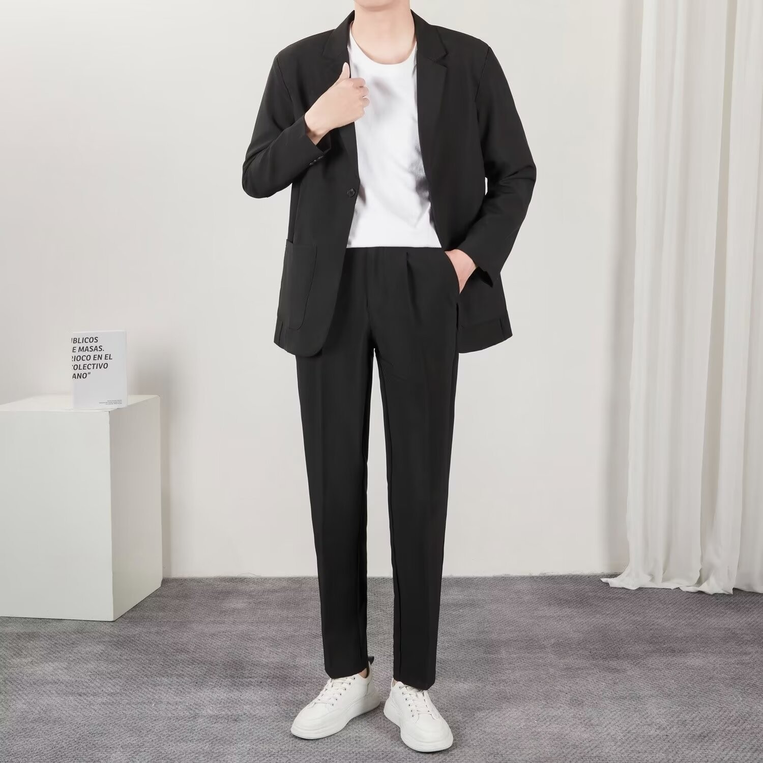 검은 바지