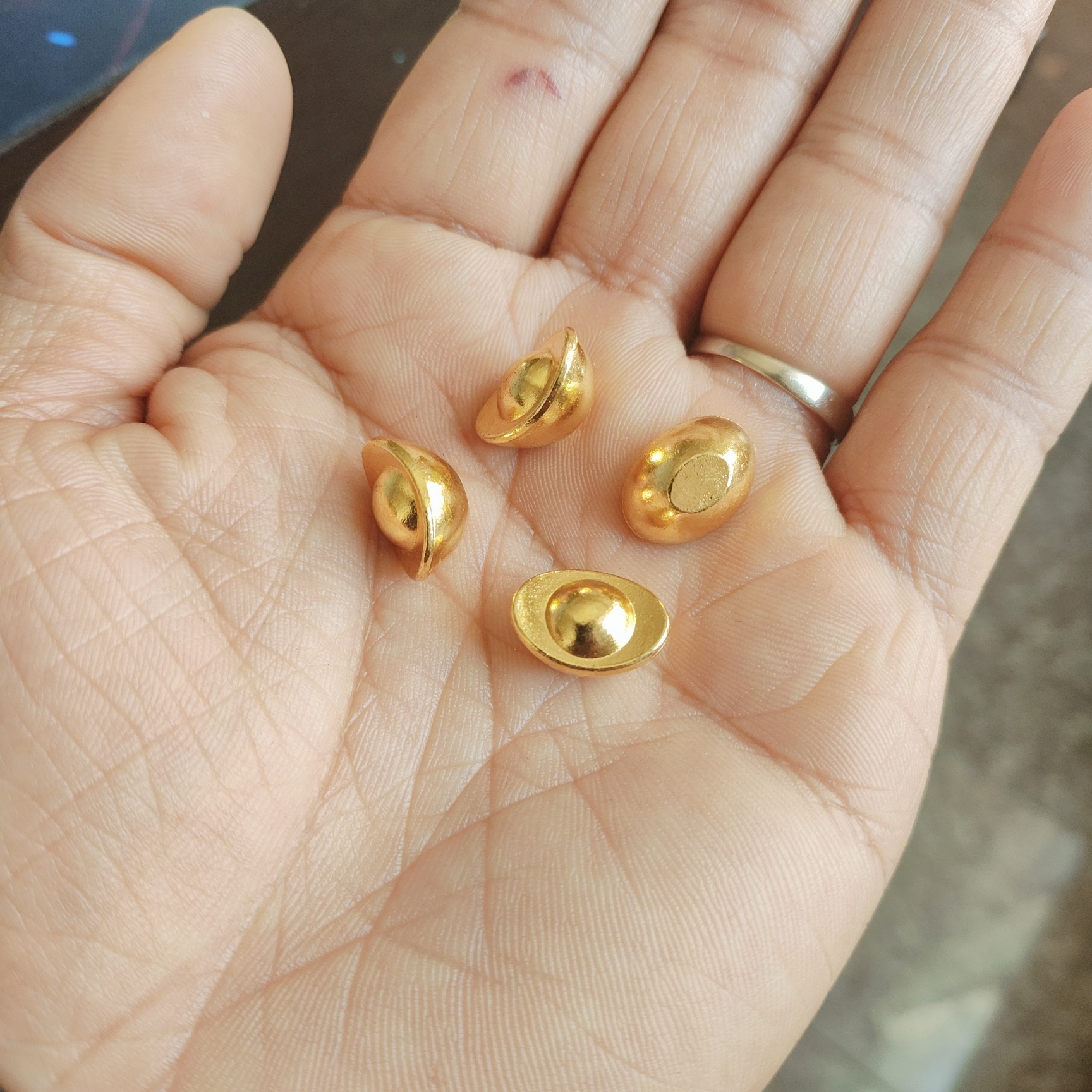 1.4cm 평평한 바닥 광택 금괴