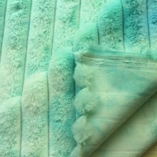 宽竖条扎染小兔毛剪沟坑条PV绒布料仿皮毛七彩扎染抽条兔毛绒面料