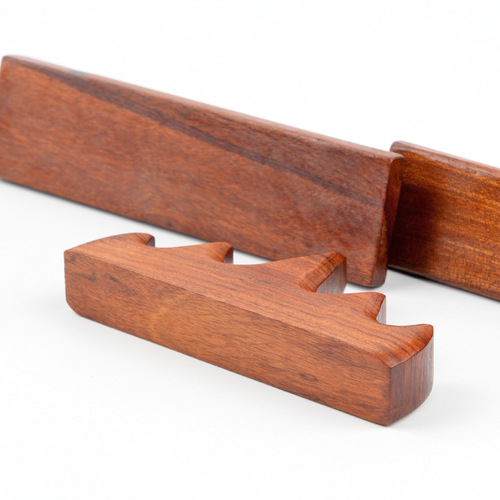 Wholesale mahogany pen holder pen holder Wuzhishan bat pen holder wooden pen holder four treasures of study supplies