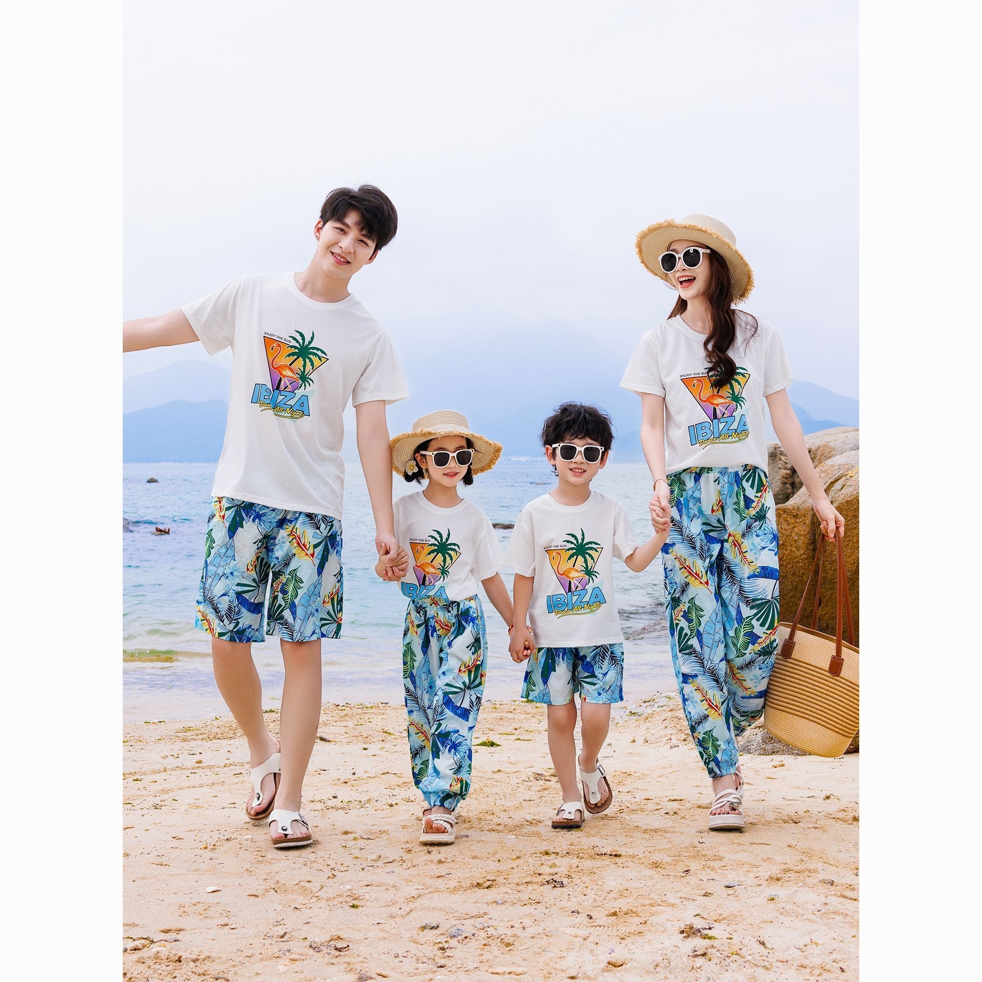 2026 Summer New Printed Set - Popular Women's Dress, Parent-Child Outfit, Beachwear, Suitable for a Family of Four, Summer Casual Slimming Outfit
