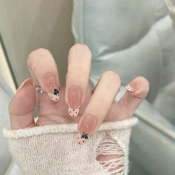 Handmade manicure press-on nails for a cool summer, French blueberry polka dot manicure, short detachable press-on nails that enhance skin tone
