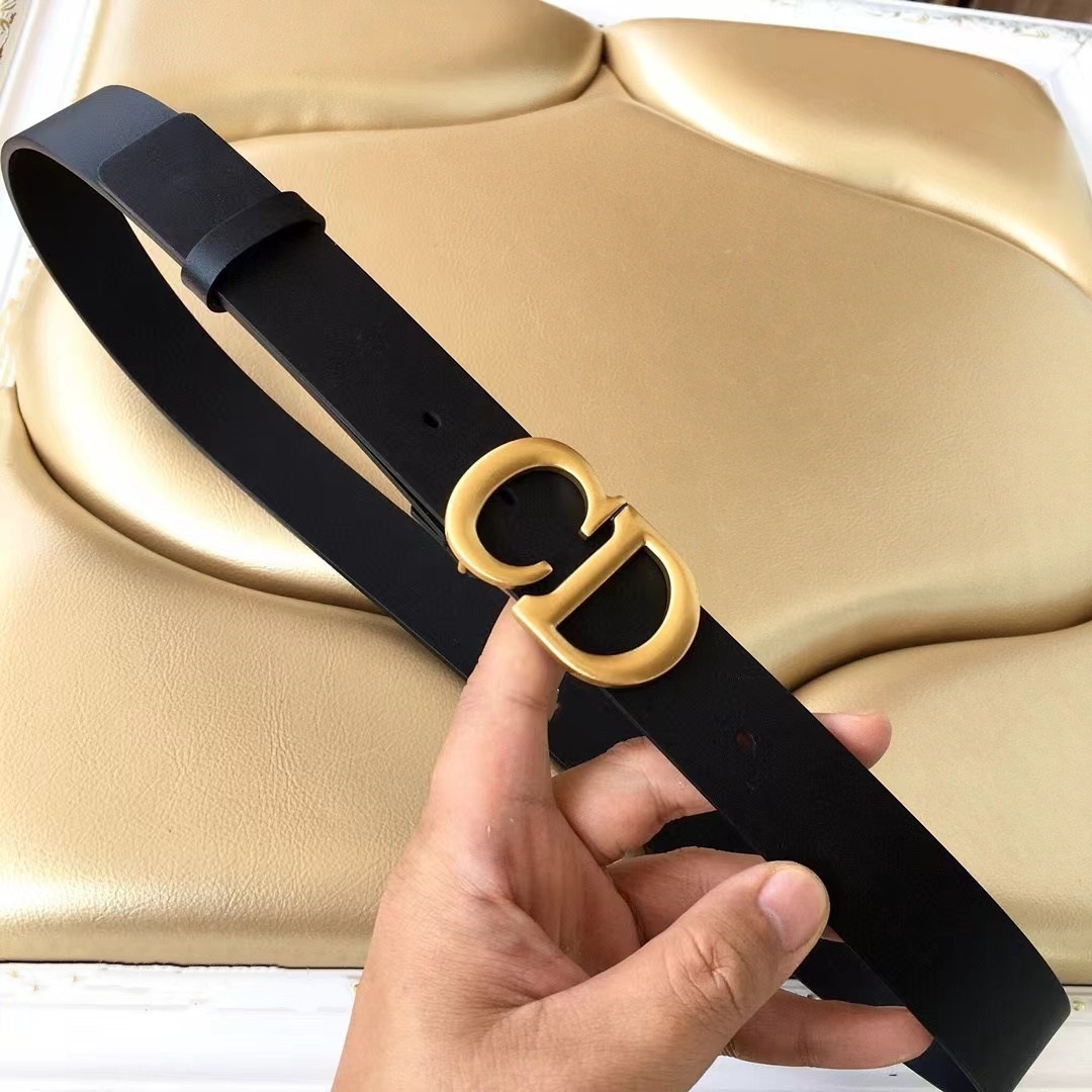 High quality leather classic belt for men and women