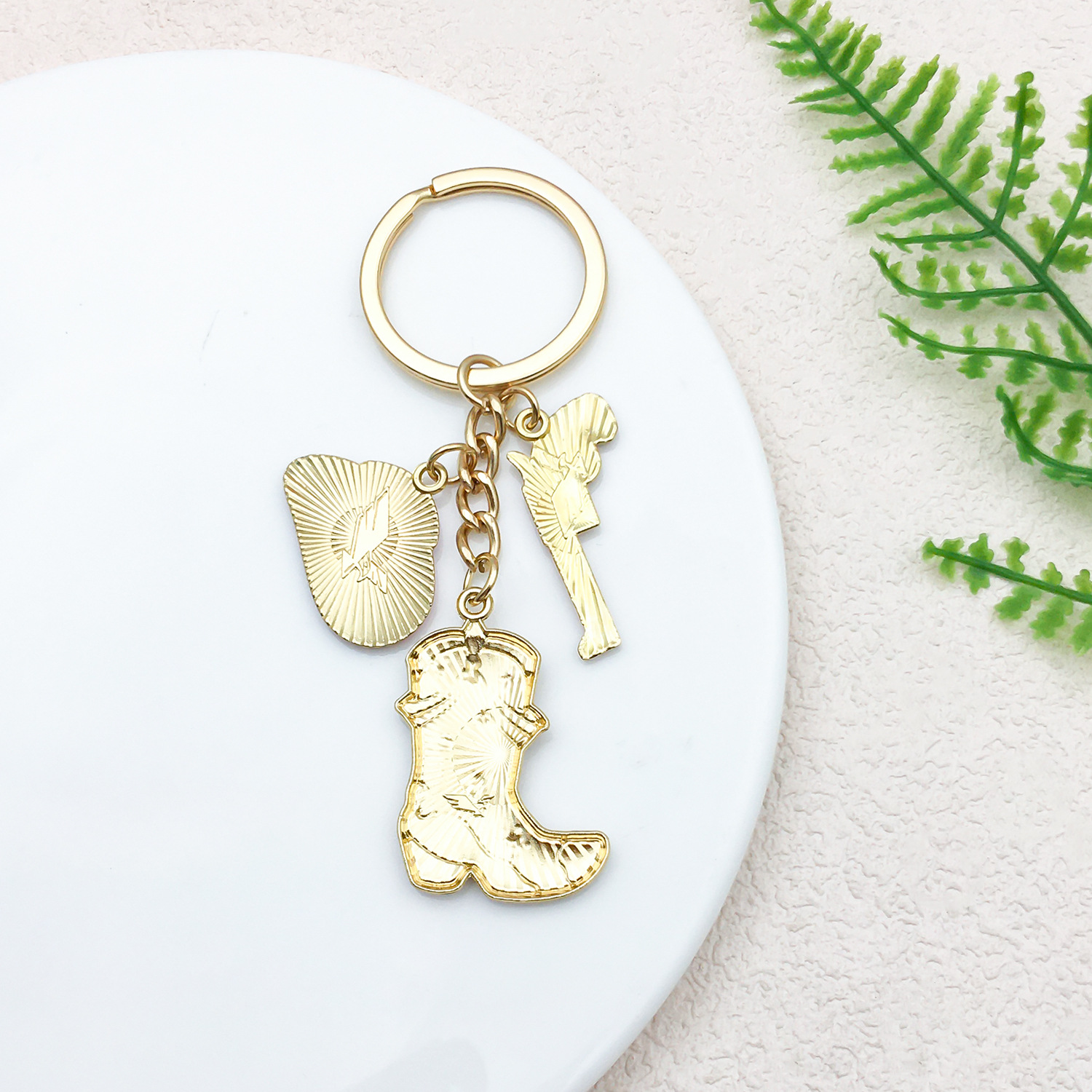 Alloy Material Bag, Cattle, Boots Pattern 1 Piece Bag Cattle Boots Keychain Alloy Enamel Couple Elegant Lady Keychain