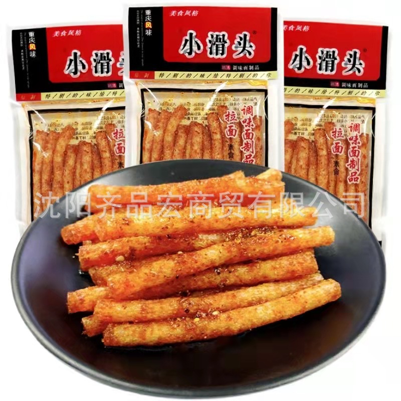 Small slippery head spicy strip childhood nostalgic childhood classic gluten spicy slice spicy snack snack casual food wholesale
