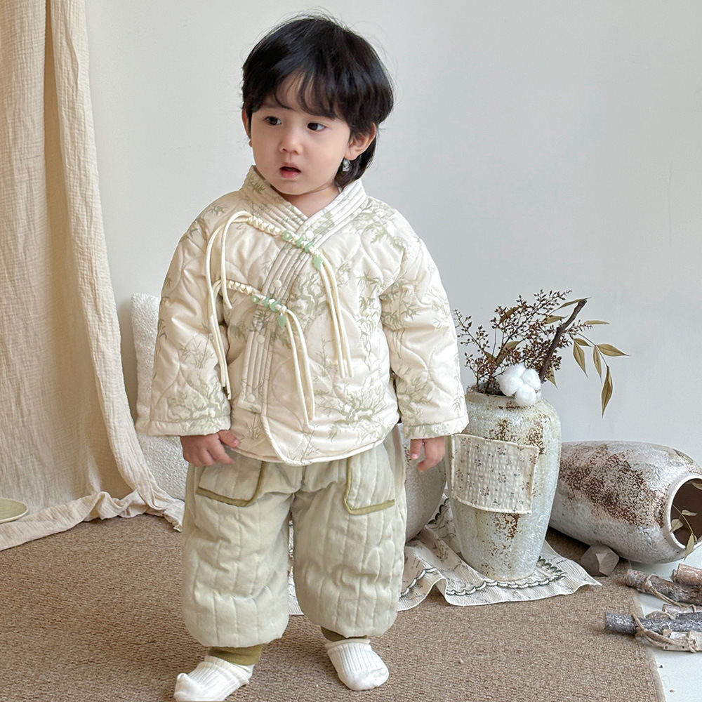 Chaqueta acolchada para bebé, chaqueta acolchada de invierno de estilo chino, traje de terciopelo para bebés y niños pequeños, engrosamiento acolchado para bebés, nueva ropa semanal china