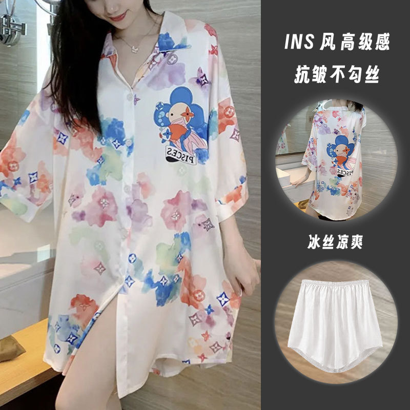 Sexy and alluring women's nightgown, suitable for wearing outside, long style for home use, silky and luxurious, with an elegant and sophisticated look
